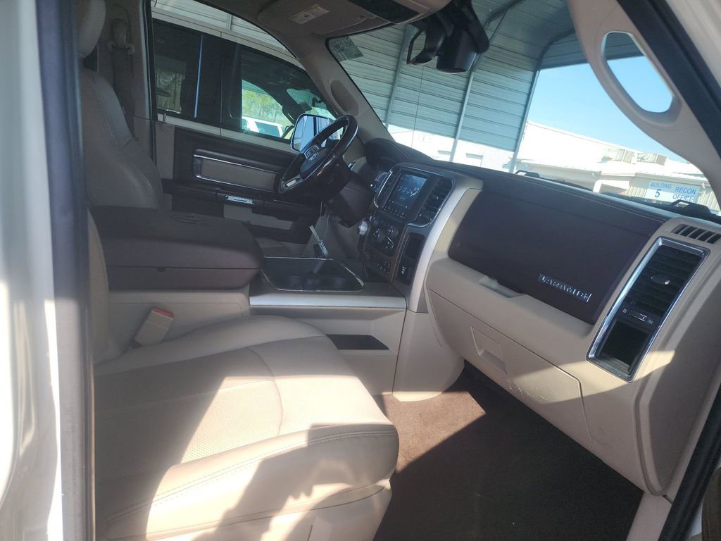 Used 2018 RAM 1500 Laramie w/ Convenience Group image 15