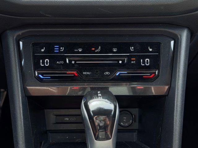 Used 2023 Volkswagen Tiguan SEL R-Line AWD/4WD image 38