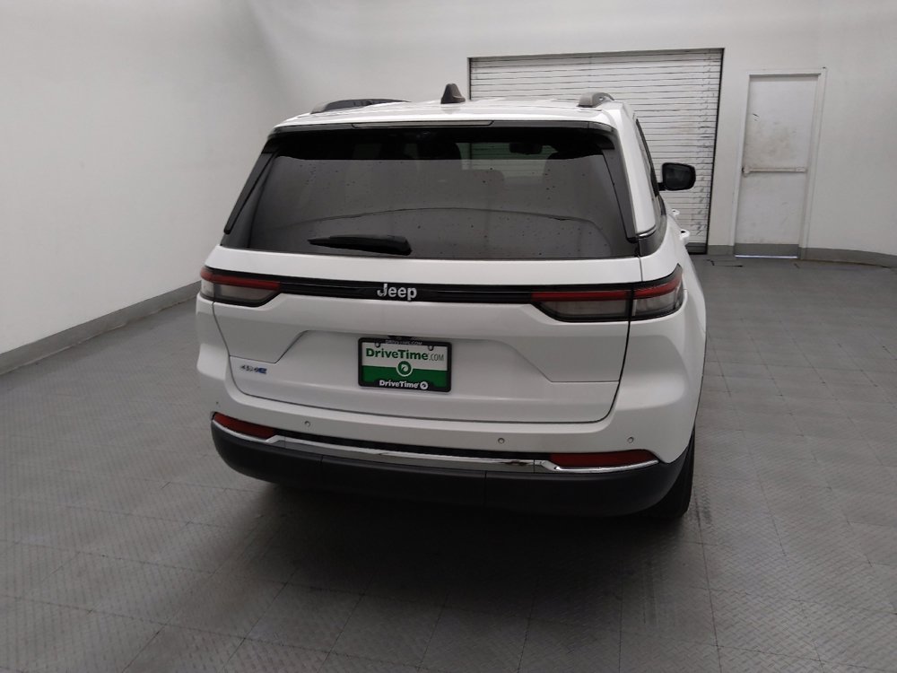 Used 2022 Jeep Grand Cherokee Limited 4xe w/ Luxury Tech Group II AWD/4WD image 7