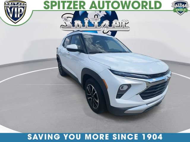 Used 2024 Chevrolet TrailBlazer LT w/ LT Cold Weather Package FWD image 2
