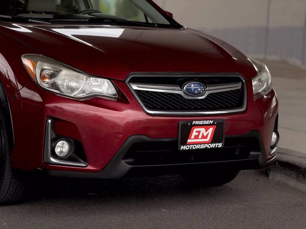 Used 2017 Subaru Crosstrek 2.0i Premium AWD/4WD image 10