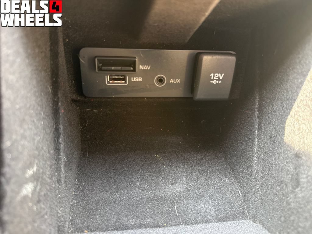Used 2019 Land Rover Discovery Sport AWD/4WD image 26