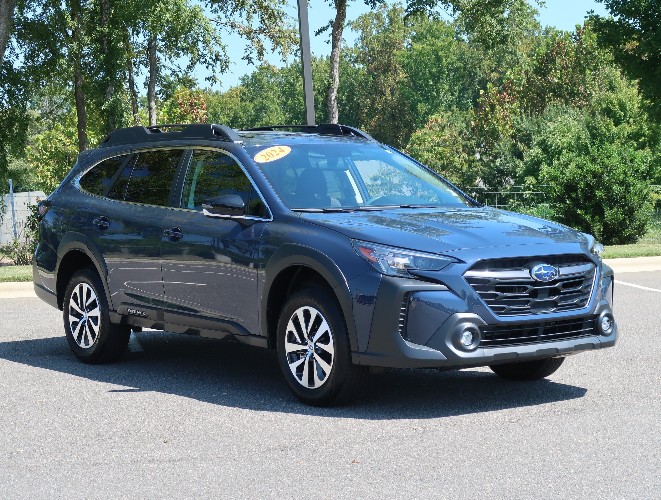 Certified 2024 Subaru Outback Premium AWD/4WD image 1