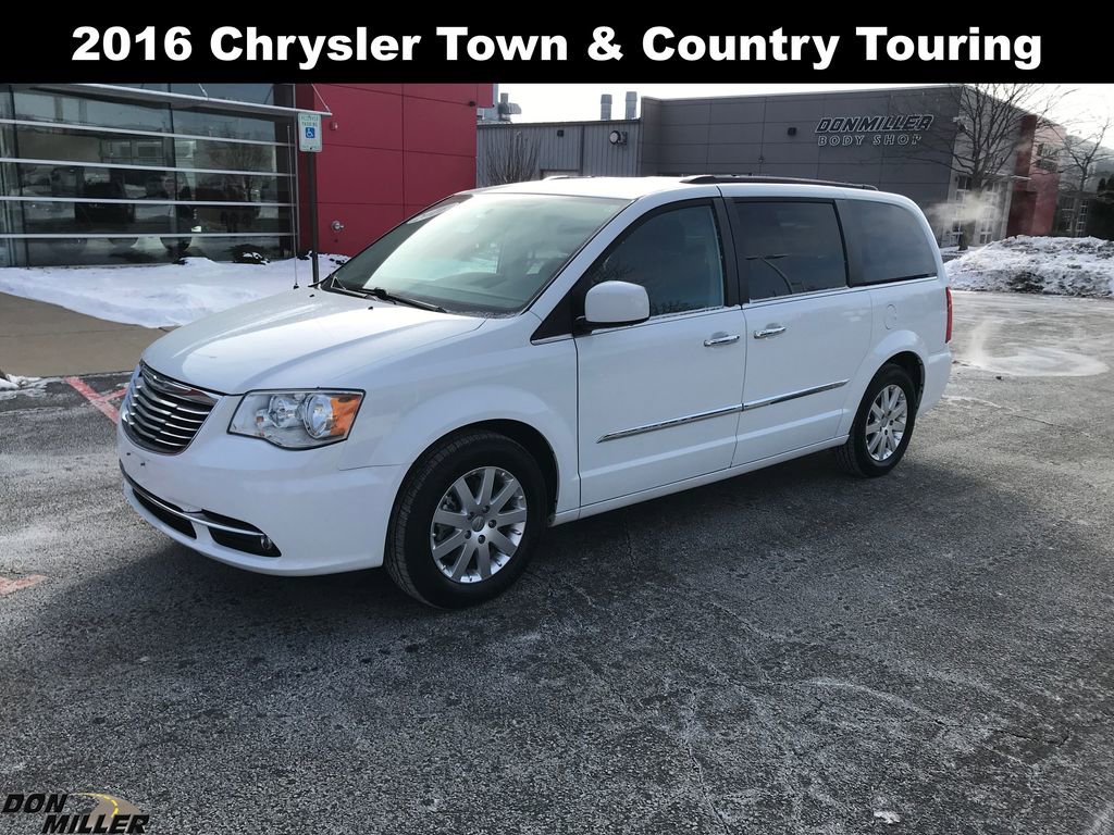 Certified 2016 Chrysler Town & Country Touring w/ Driver Convenience Group
