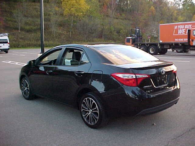 Used 2015 Toyota Corolla S image 13