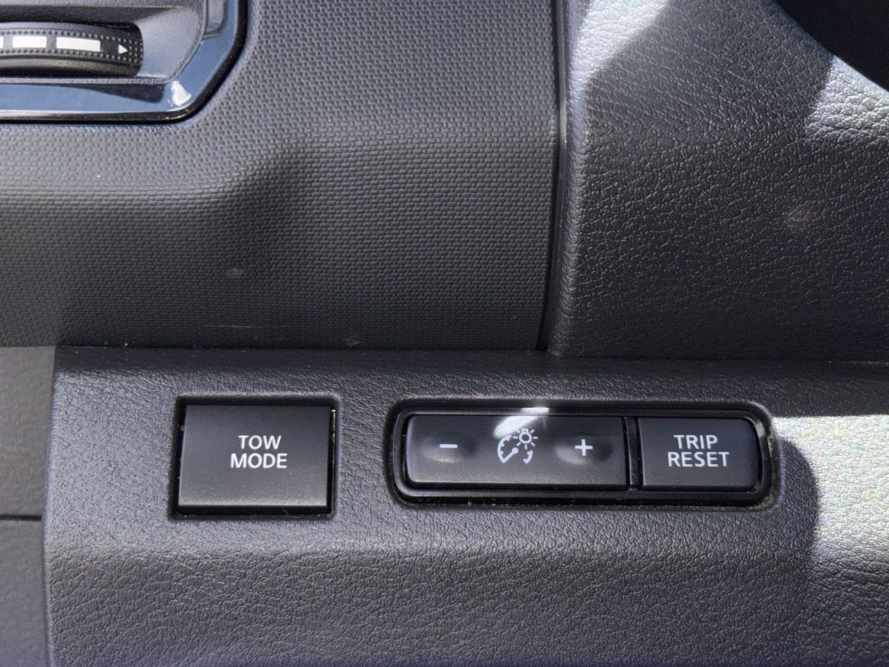 Used 2024 Nissan Frontier Pro-X w/ Pro Convenience Package RWD image 12