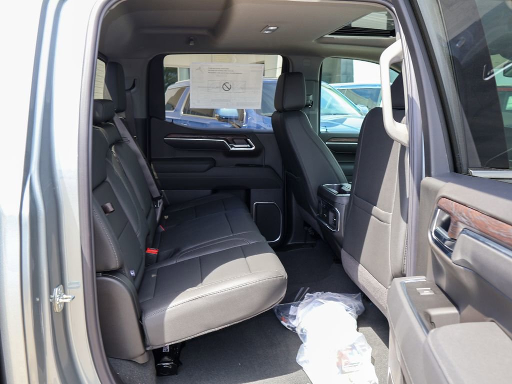 New 2026 GMC Sierra 1500 SLT w/ SLT Premium Plus Package AWD/4WD image 32