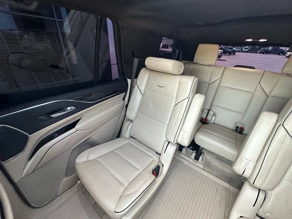 Used 2023 Cadillac Escalade Premium Luxury w/ LPO, Illumination Package RWD image 46