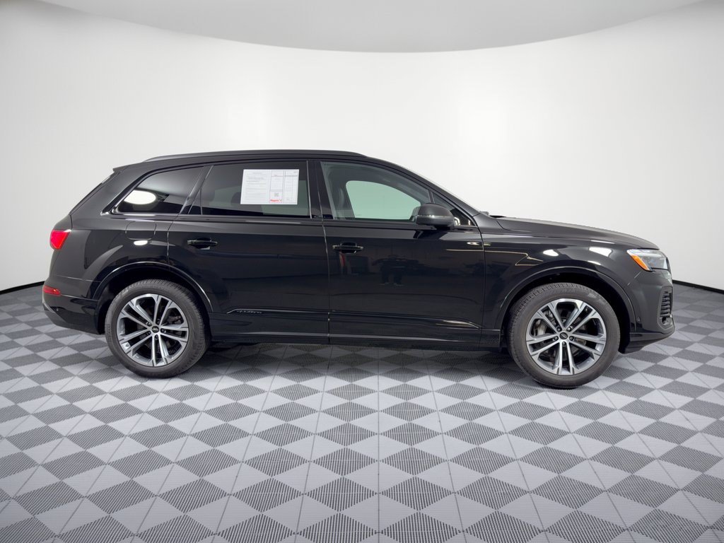Certified 2025 Audi Q7 2.0T Premium Plus w/ Premium Plus Package AWD/4WD image 8
