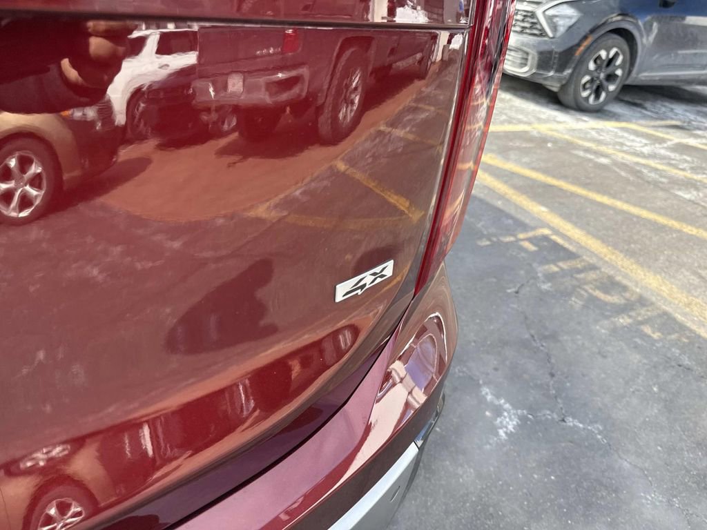 Used 2023 Kia Telluride S w/ S Sunroof Package image 5