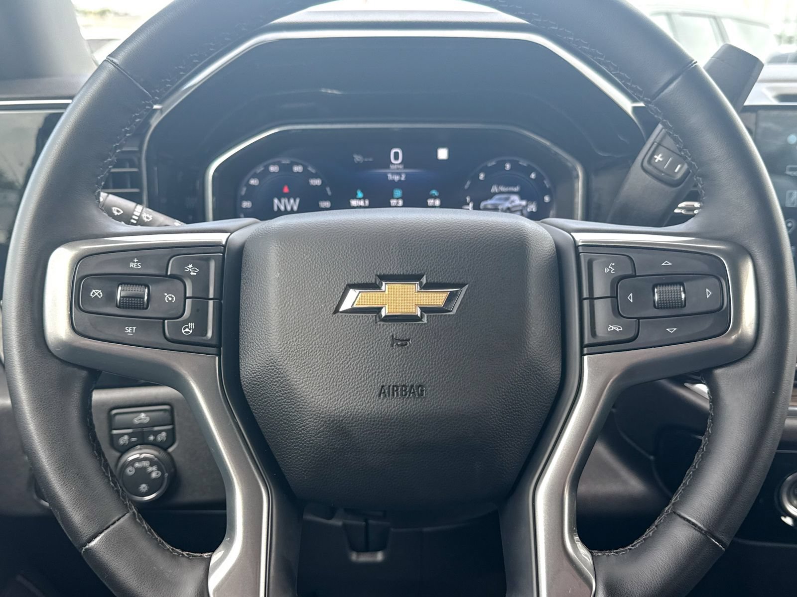 Certified 2023 Chevrolet Silverado 1500 LT AWD/4WD image 38