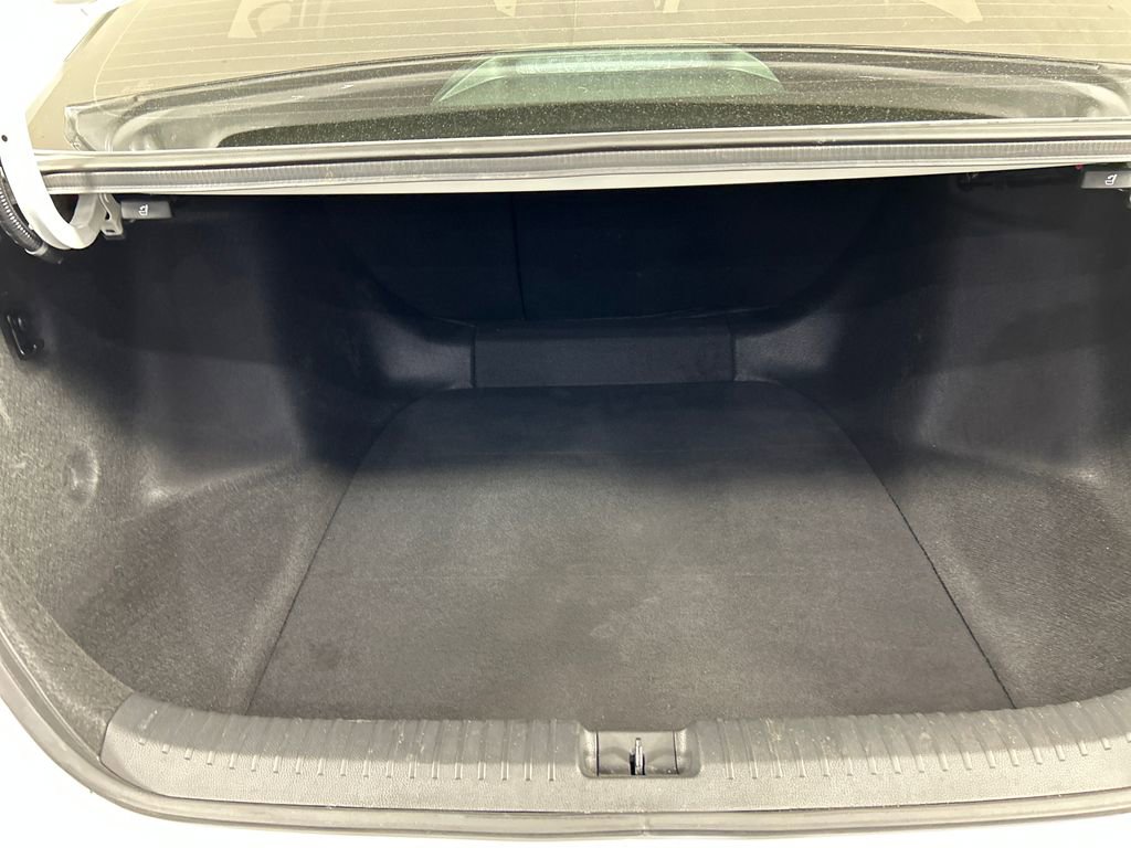 Used 2025 Honda Accord SE image 19