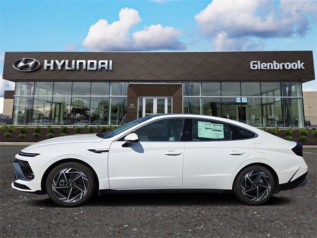 Used 2025 Hyundai Sonata SEL image 1