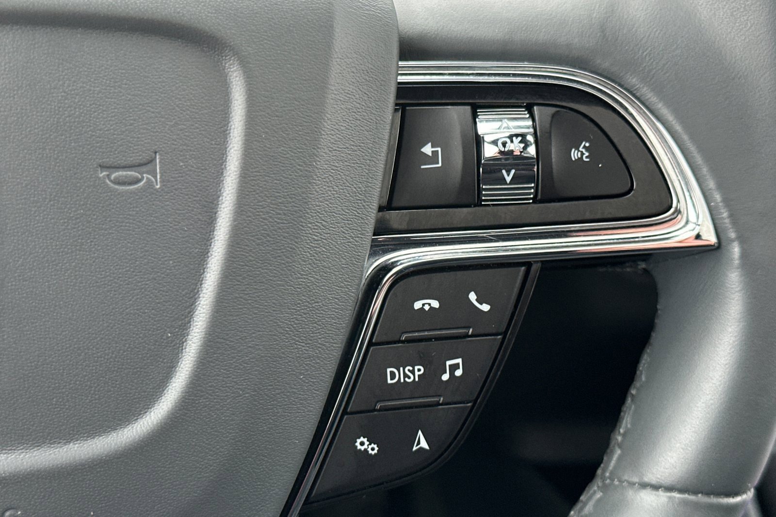 Used 2023 Lincoln Nautilus Reserve w/ Equipment Group 201A image 29