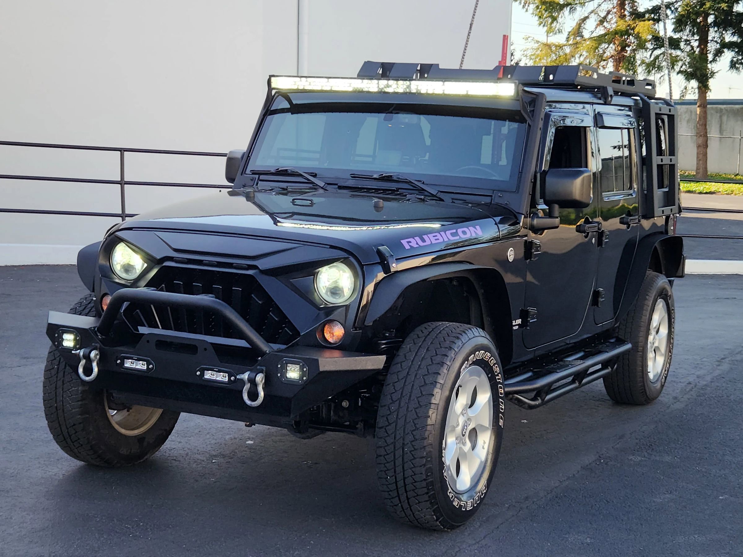 Used 2017 Jeep Wrangler Unlimited Rubicon w/ Cold Weather Group image 1