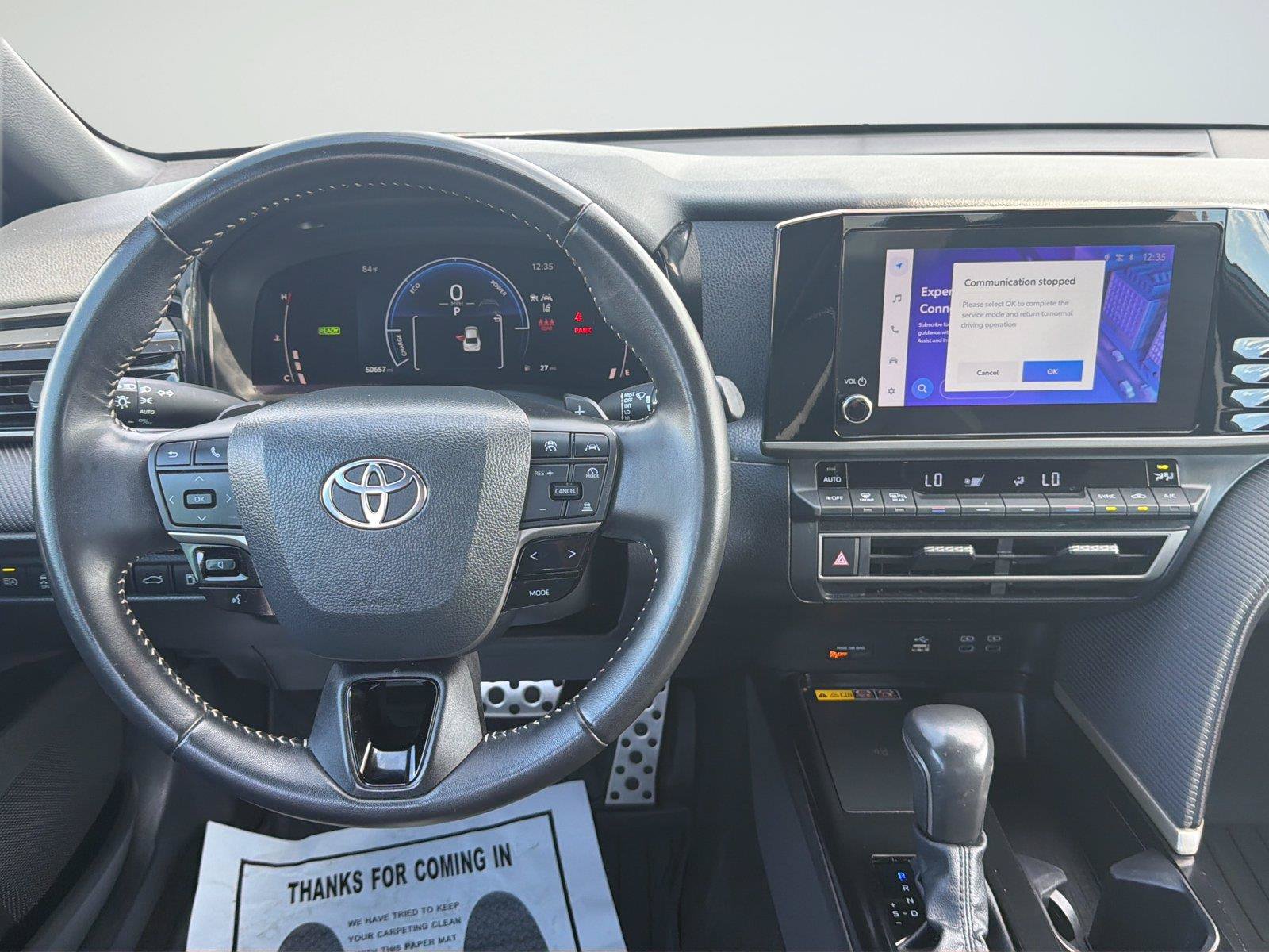 Used 2025 Toyota Camry SE FWD image 9
