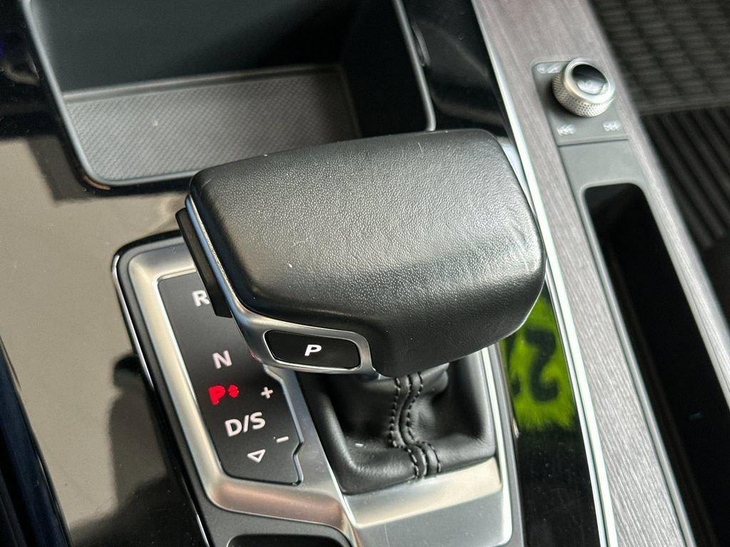 Used 2022 Audi Q5 2.0T Premium w/ Convenience Package image 20