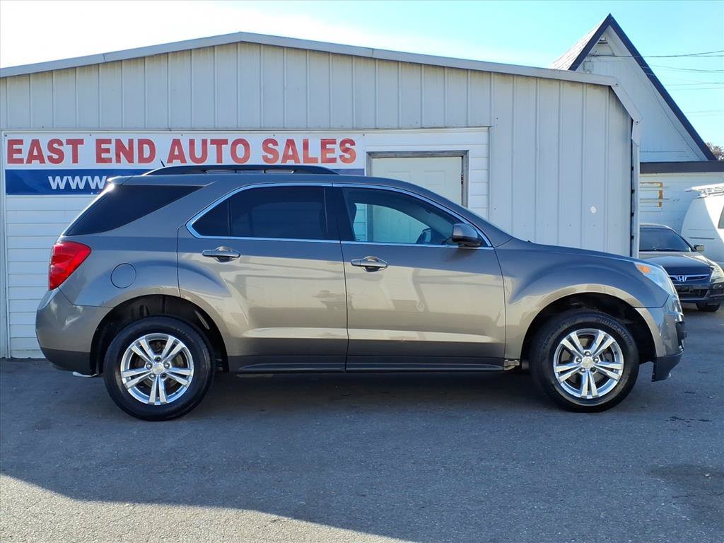 Used 2011 Chevrolet Equinox LT FWD image 2