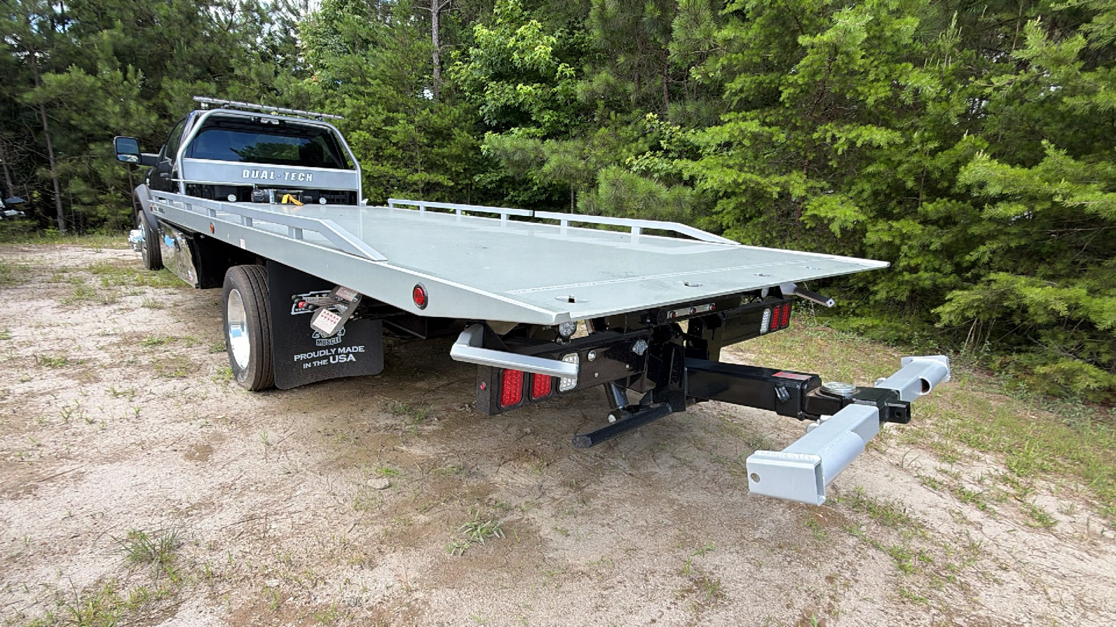 New 2025 RAM 5500 2WD Regular Cab image 9