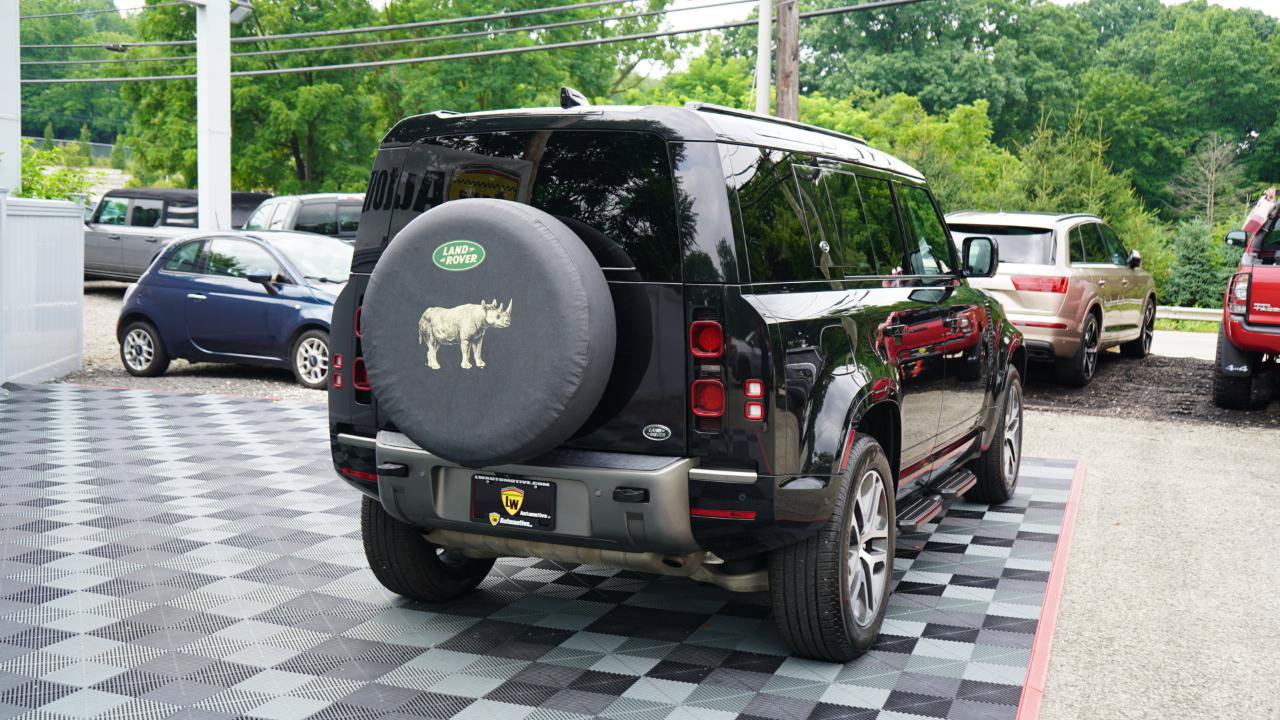 Used 2021 Land Rover Defender 110 X-Dynamic SE AWD/4WD image 12