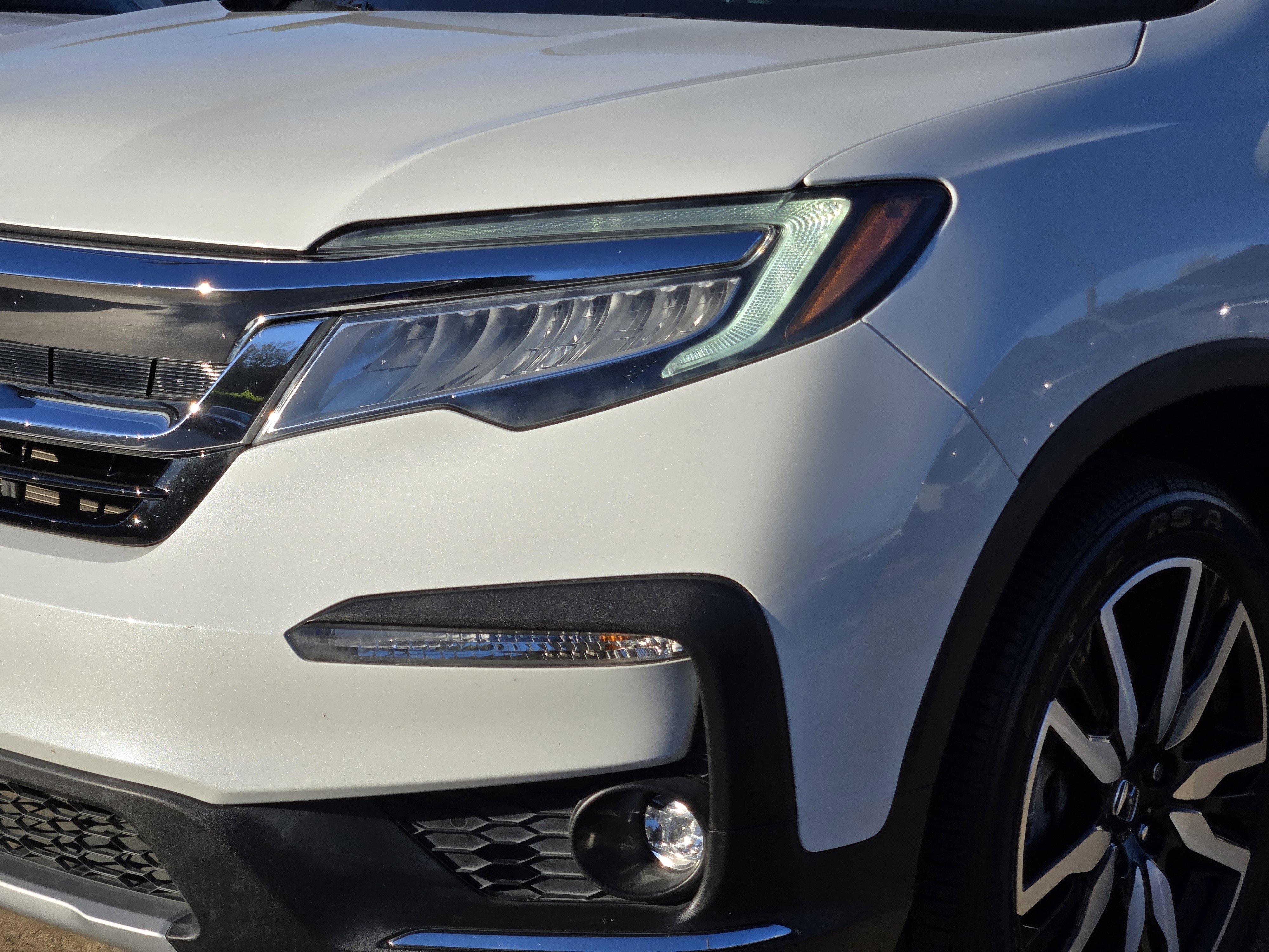 Used 2020 Honda Pilot Touring image 9