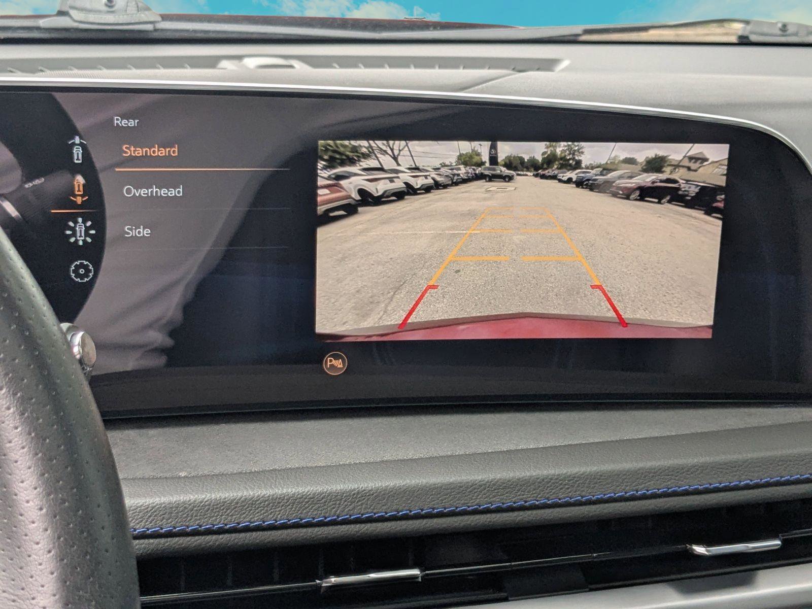 Used 2025 Cadillac XT4 Sport AWD/4WD image 11