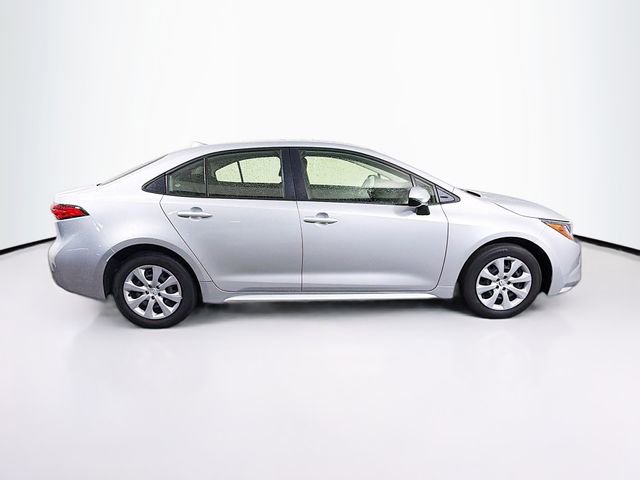 Used 2023 Toyota Corolla LE FWD image 9