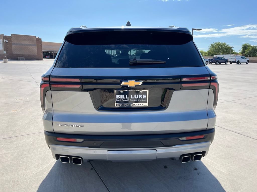 Used 2025 Chevrolet Traverse LT FWD image 8