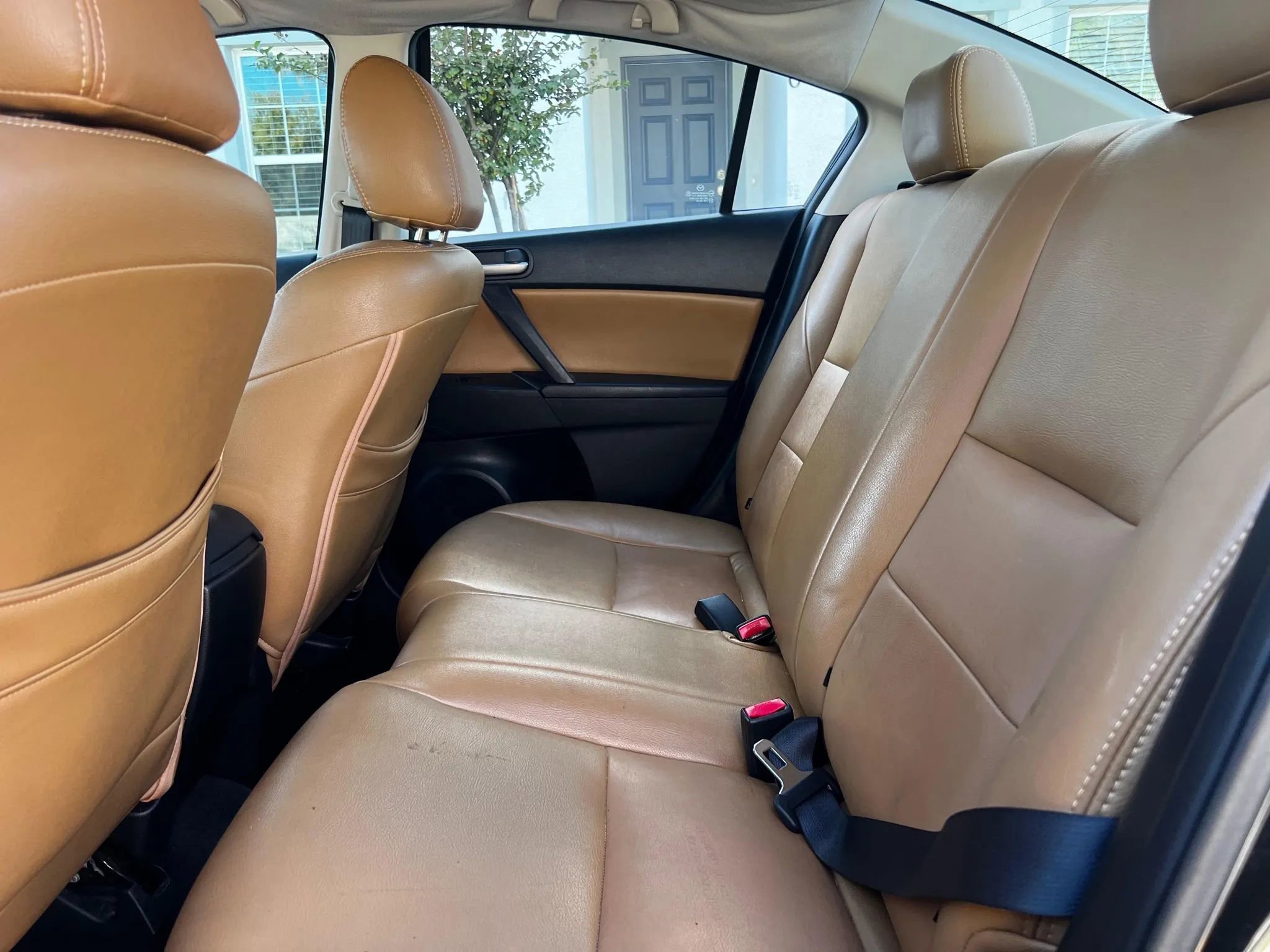 Used 2012 MAZDA MAZDA3 i Sport FWD image 12