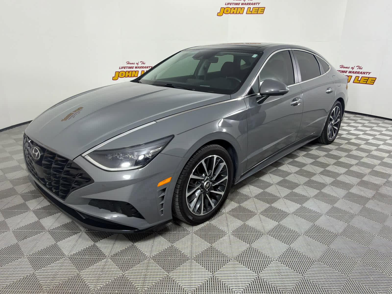 Used 2022 Hyundai Sonata Limited w/ Preferred Accessory Package FWD image 1