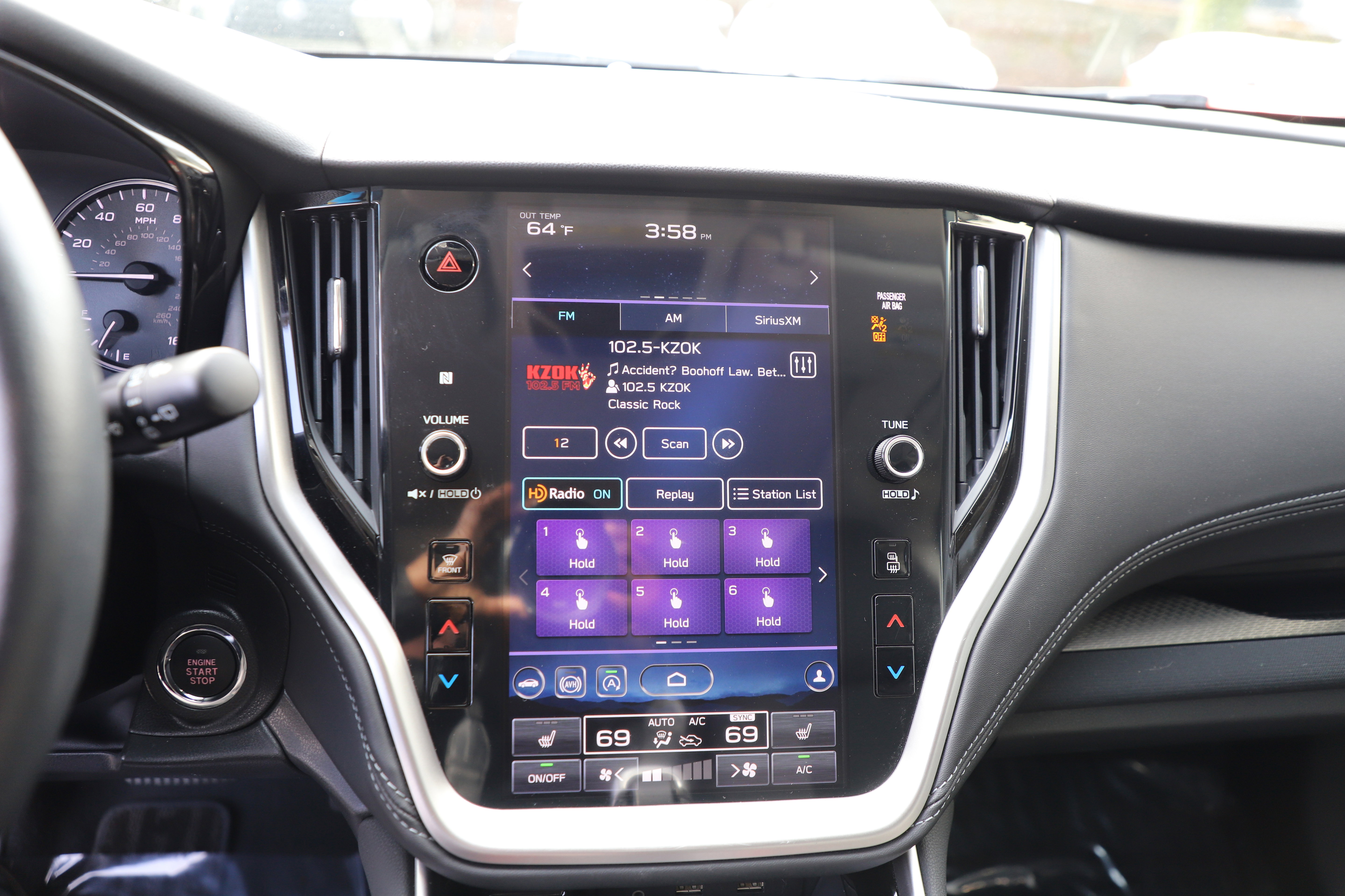 Used 2020 Subaru Outback Premium image 19