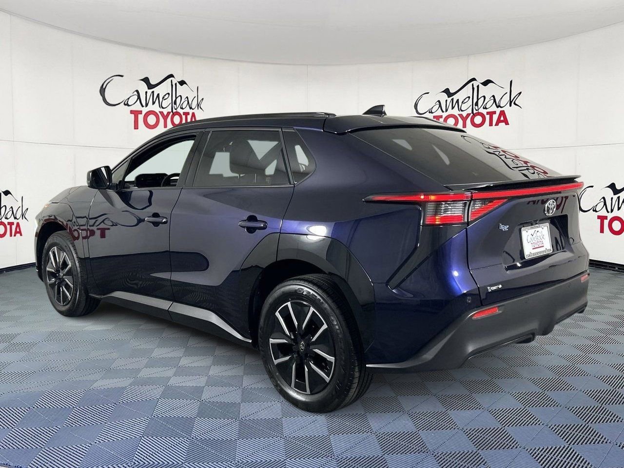 Used 2026 Toyota bZ FWD image 5