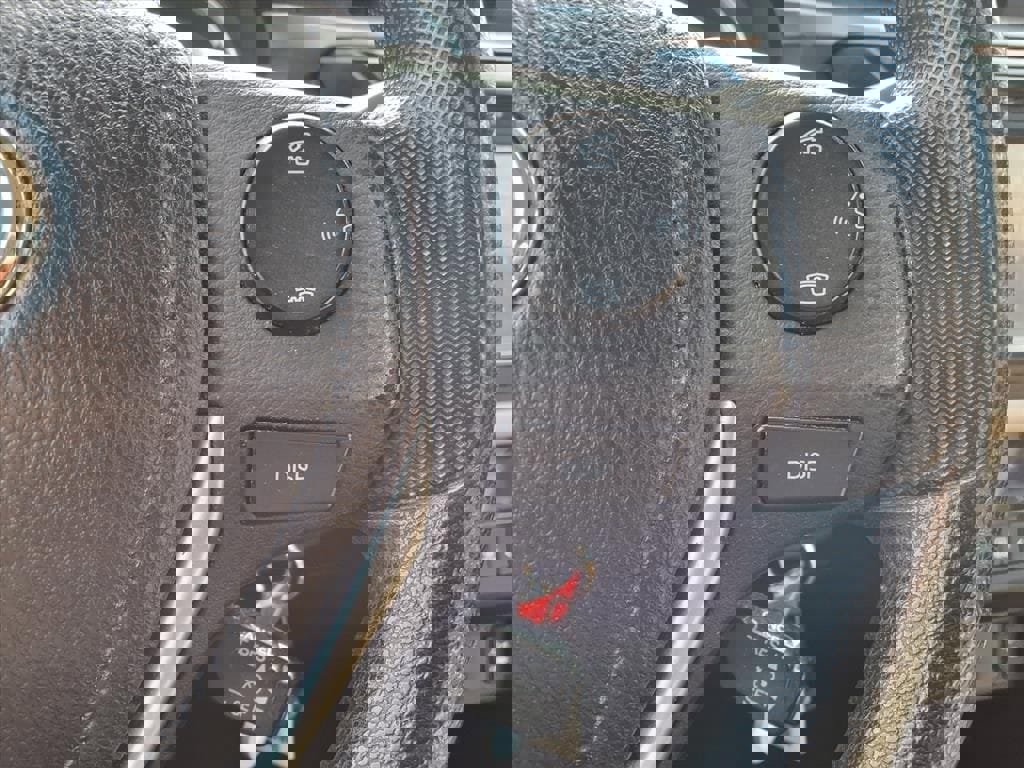 Used 2016 Toyota Corolla LE image 16