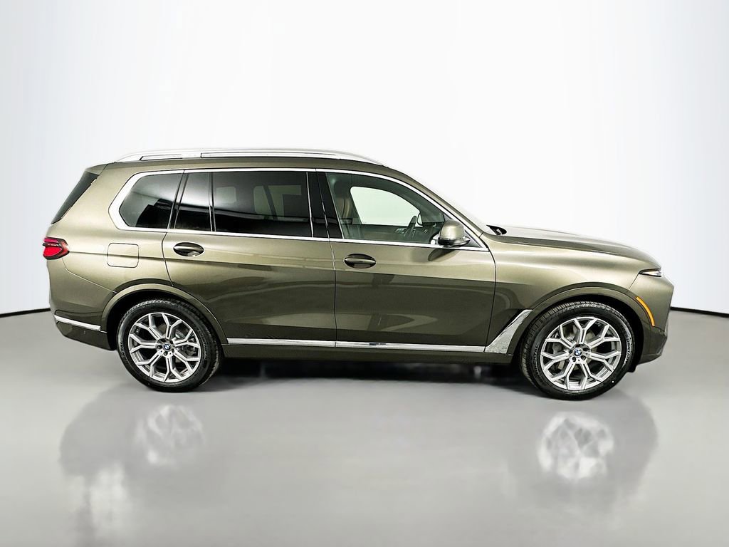 New 2026 BMW X7 xDrive40i w/ Premium Package image 4