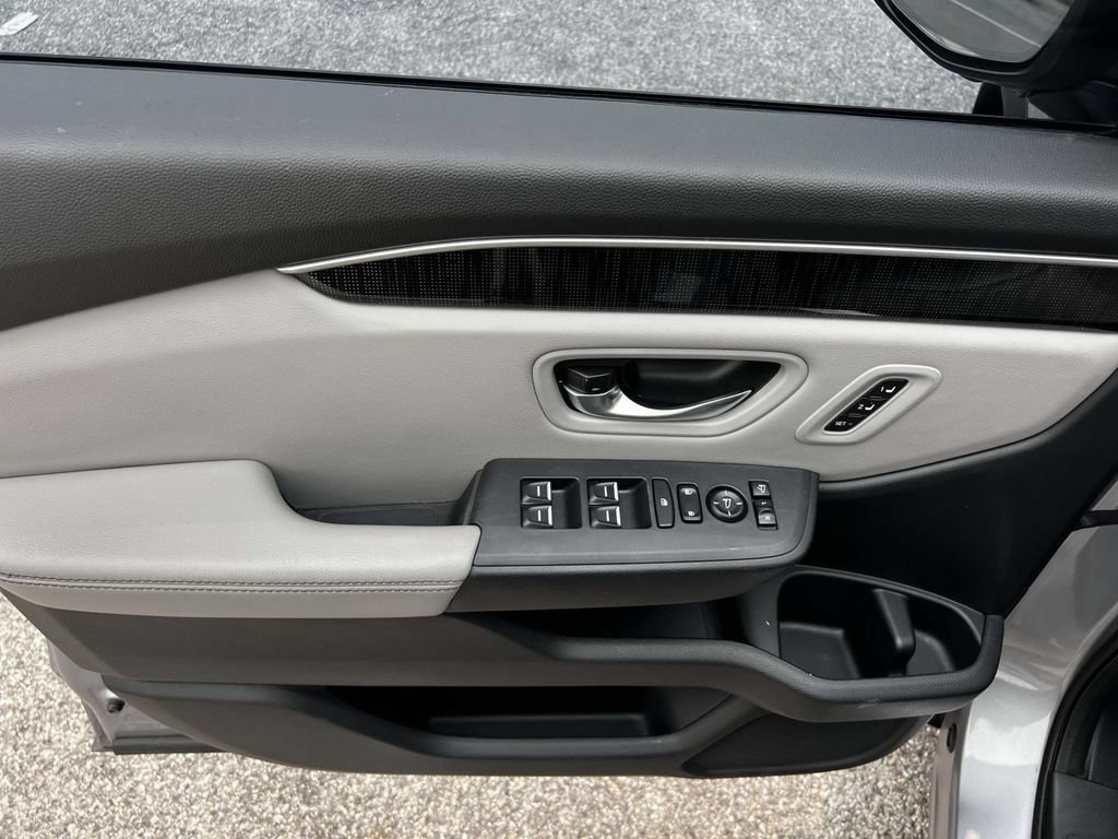 Used 2023 Honda Pilot Elite image 17