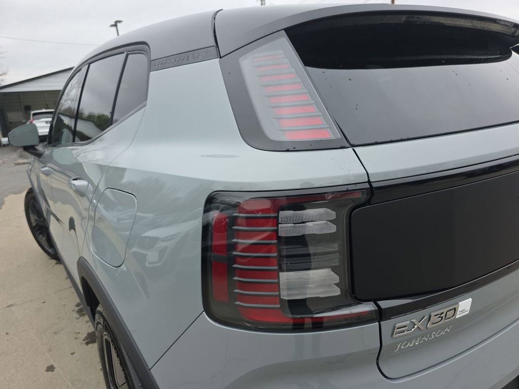 New 2026 Volvo EX30 Cross Country Ultra w/ Protection Package Premier image 44