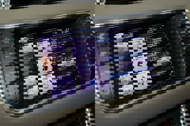 Used 2013 Land Rover Range Rover Evoque Pure Plus image 15