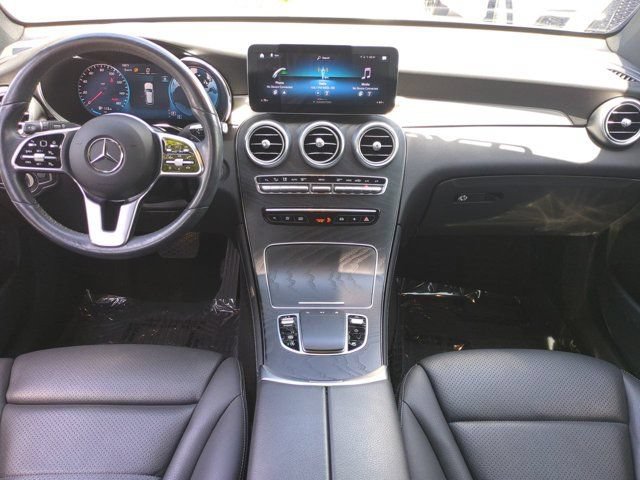 Used 2020 Mercedes-Benz GLC 300 4MATIC image 13