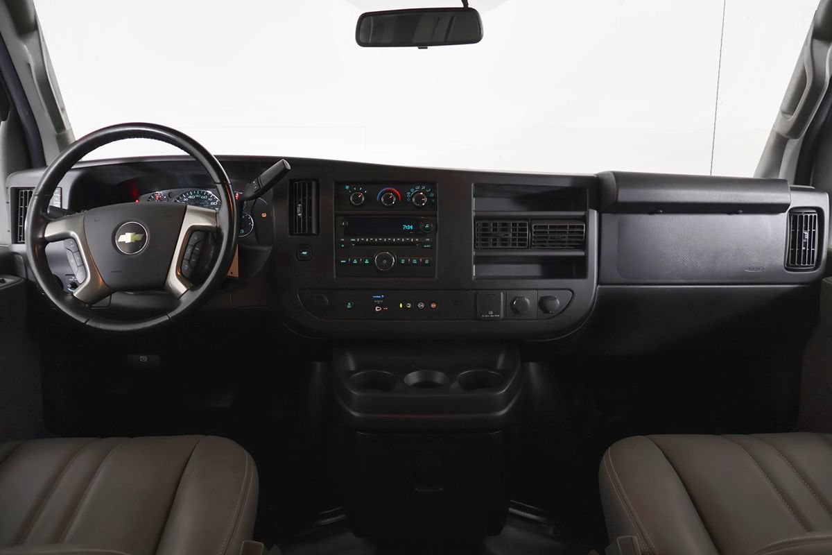 Used 2018 Chevrolet Express 2500 w/ Driver Convenience Package RWD image 29