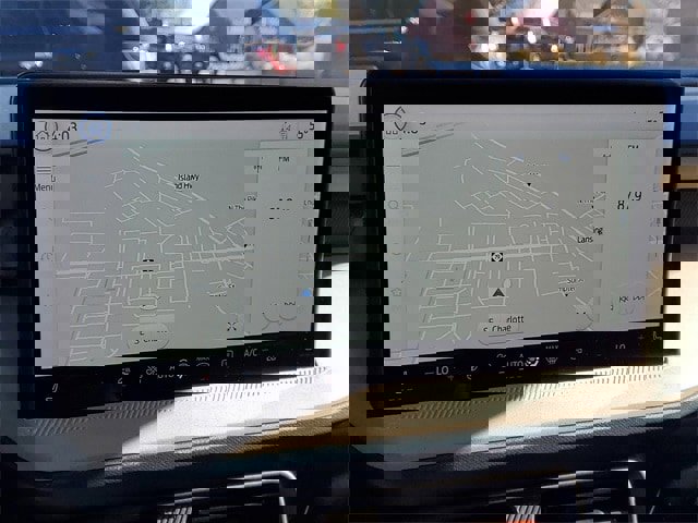 New 2025 Ford Maverick Lariat w/ 4K Tow Package image 25