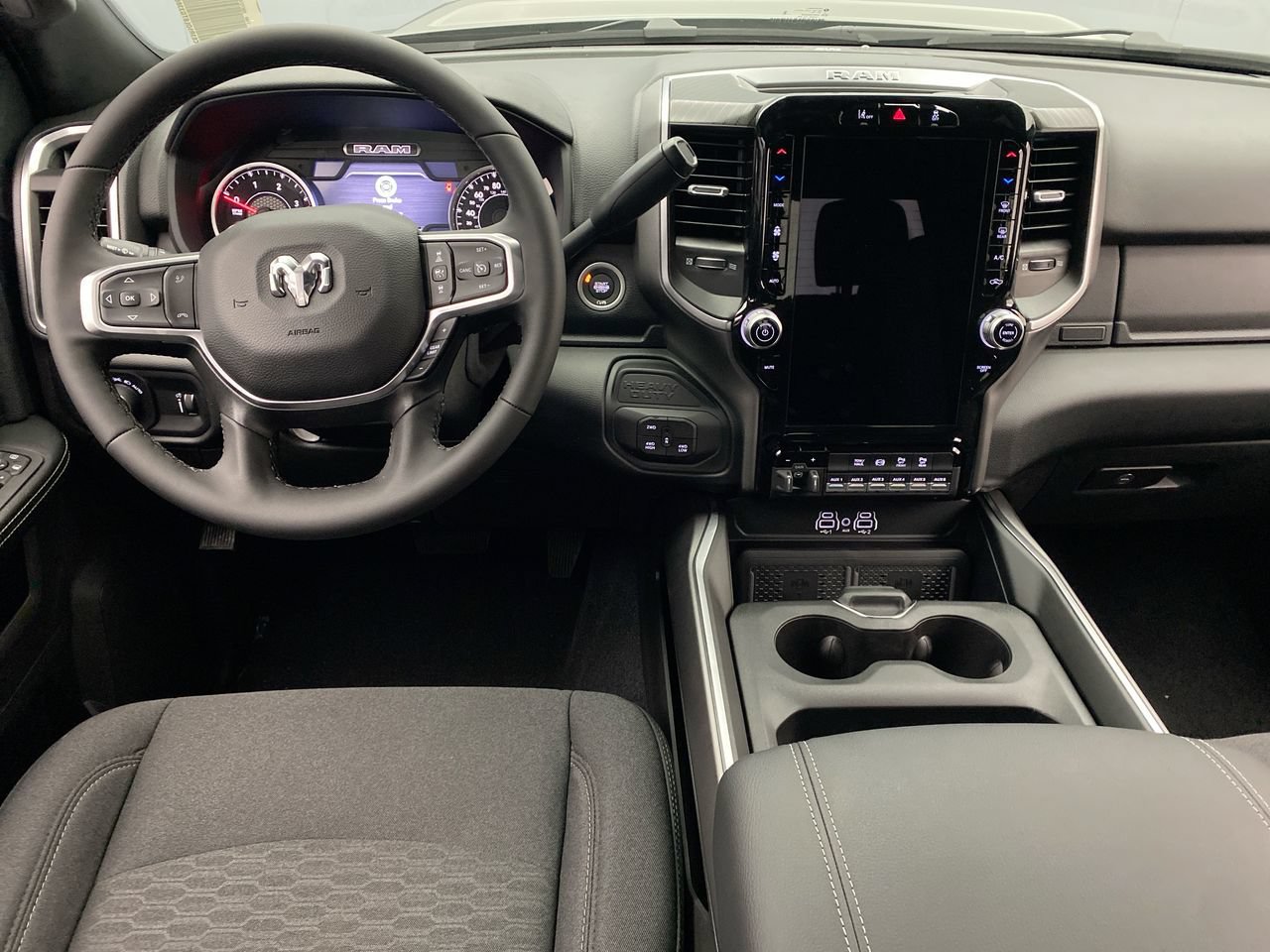 New 2026 RAM 2500 Big Horn AWD/4WD image 15