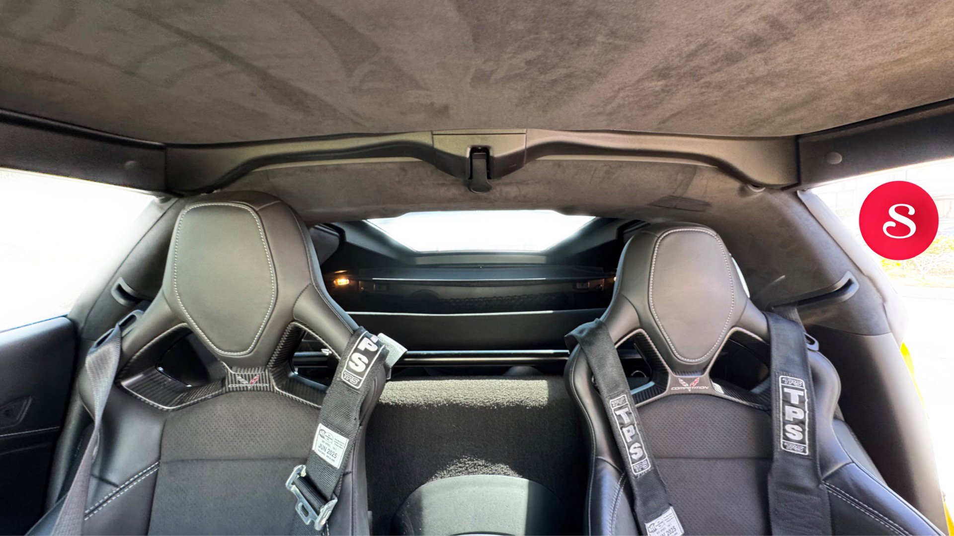 Used 2016 Chevrolet Corvette Z06 w/ 3LZ Preferred Equipment Group image 16