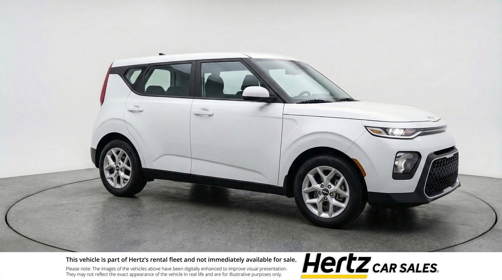 Used 2025 Kia Soul LX w/ LX Technology Package FWD image 1