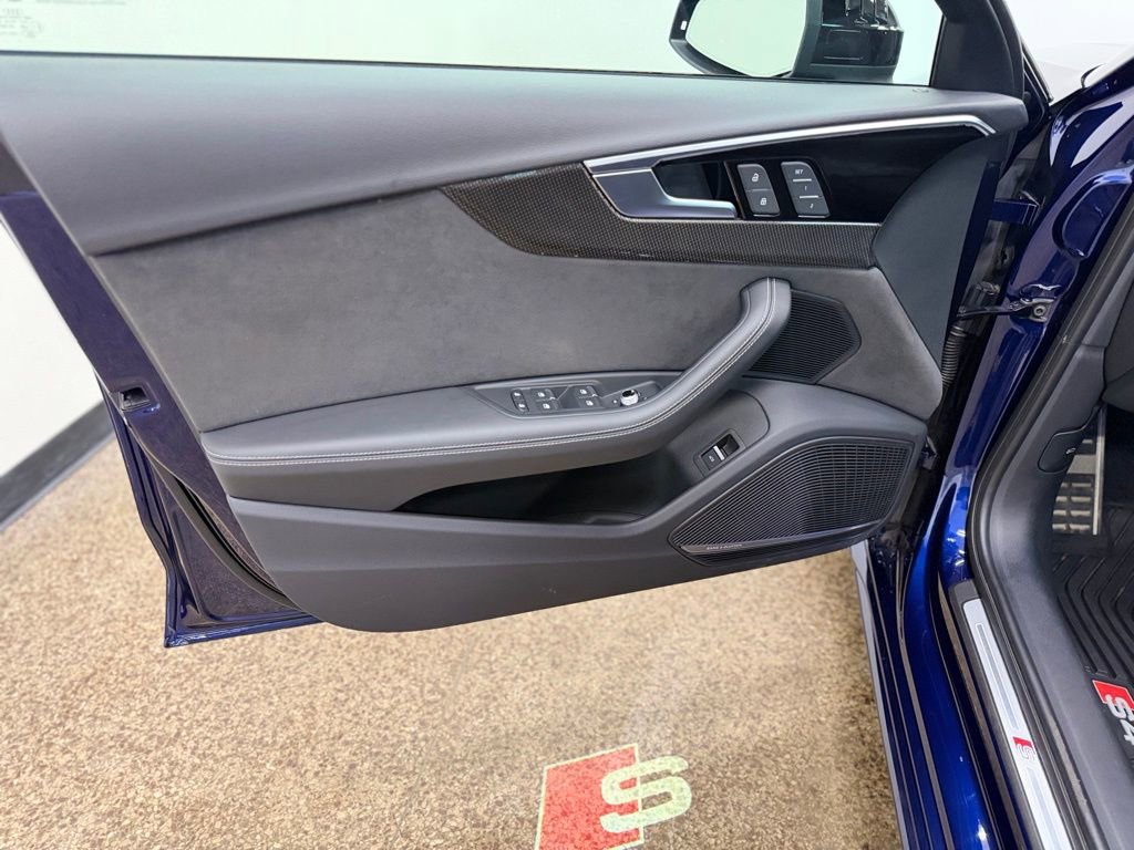 Used 2022 Audi S4 Premium Plus image 11