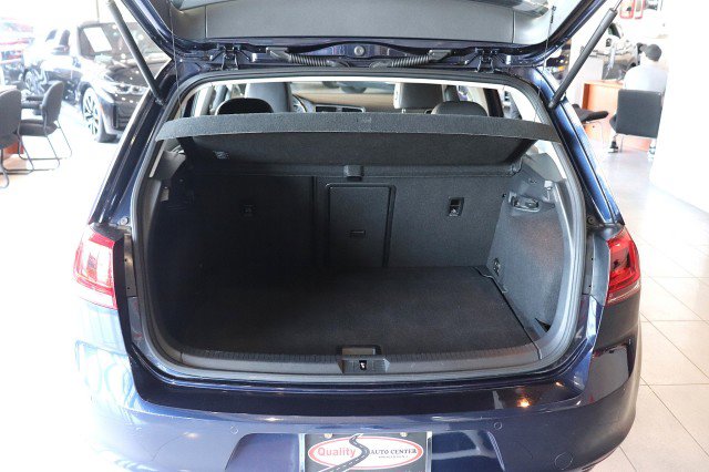Used 2016 Volkswagen e-Golf SEL Premium image 28