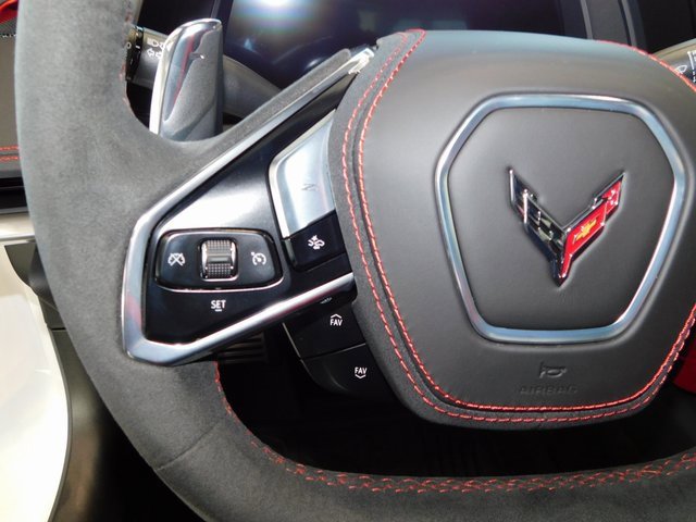 Used 2025 Chevrolet Corvette Stingray Preferred Cpe w/ Battery Protection Package image 18