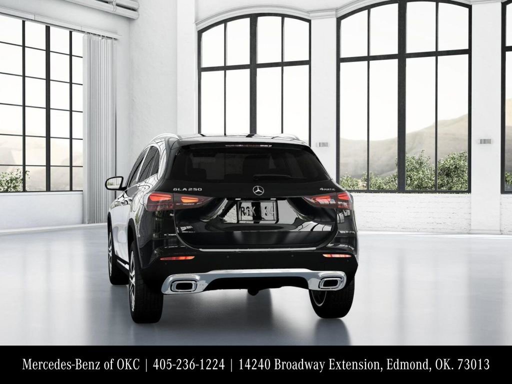 Used 2025 Mercedes-Benz GLA 250 4MATIC image 26