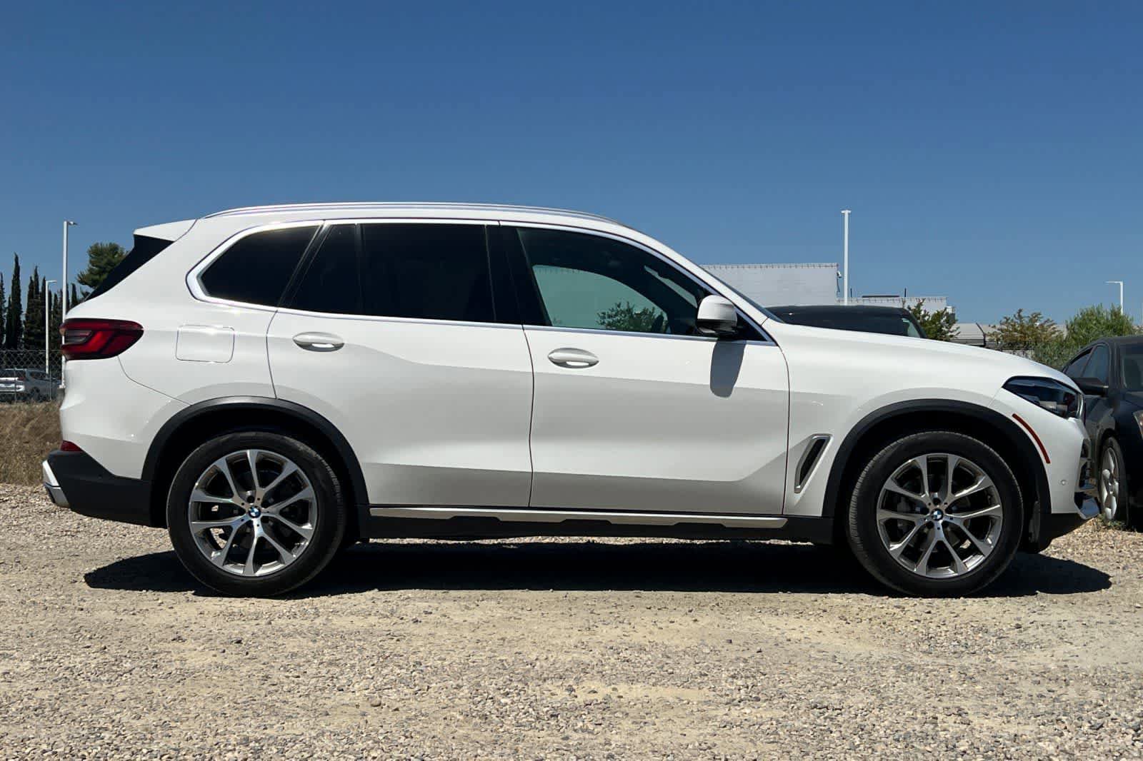 Used 2020 BMW X5 xDrive40i w/ Convenience Package AWD/4WD image 9