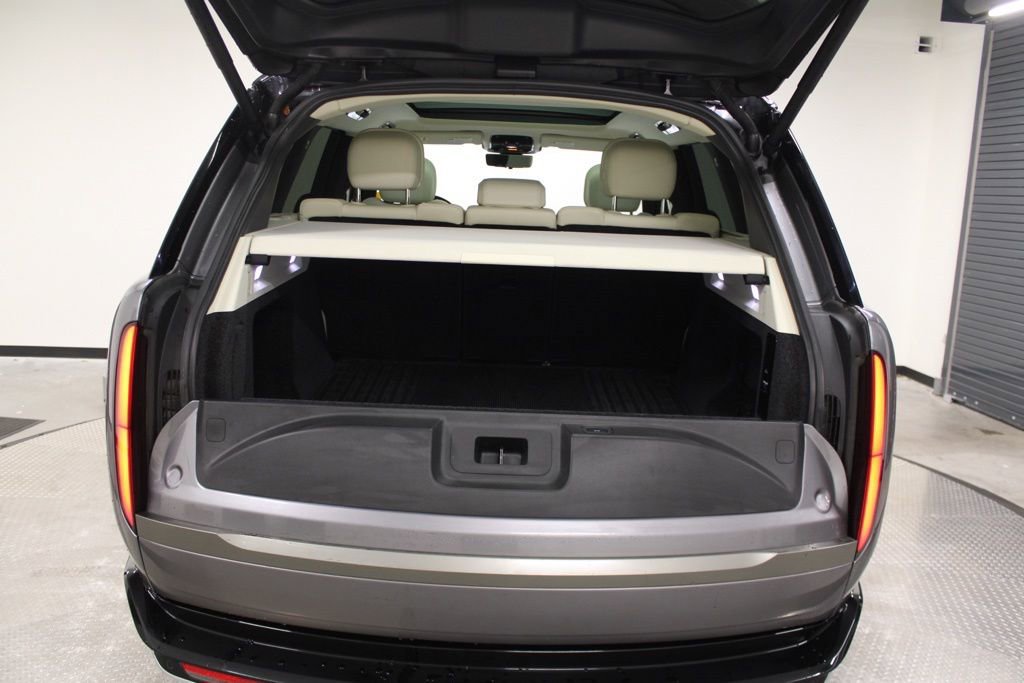 Used 2023 Land Rover Range Rover SE image 37