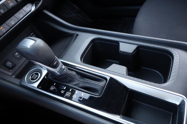 Certified 2025 Nissan Sentra SV FWD image 15